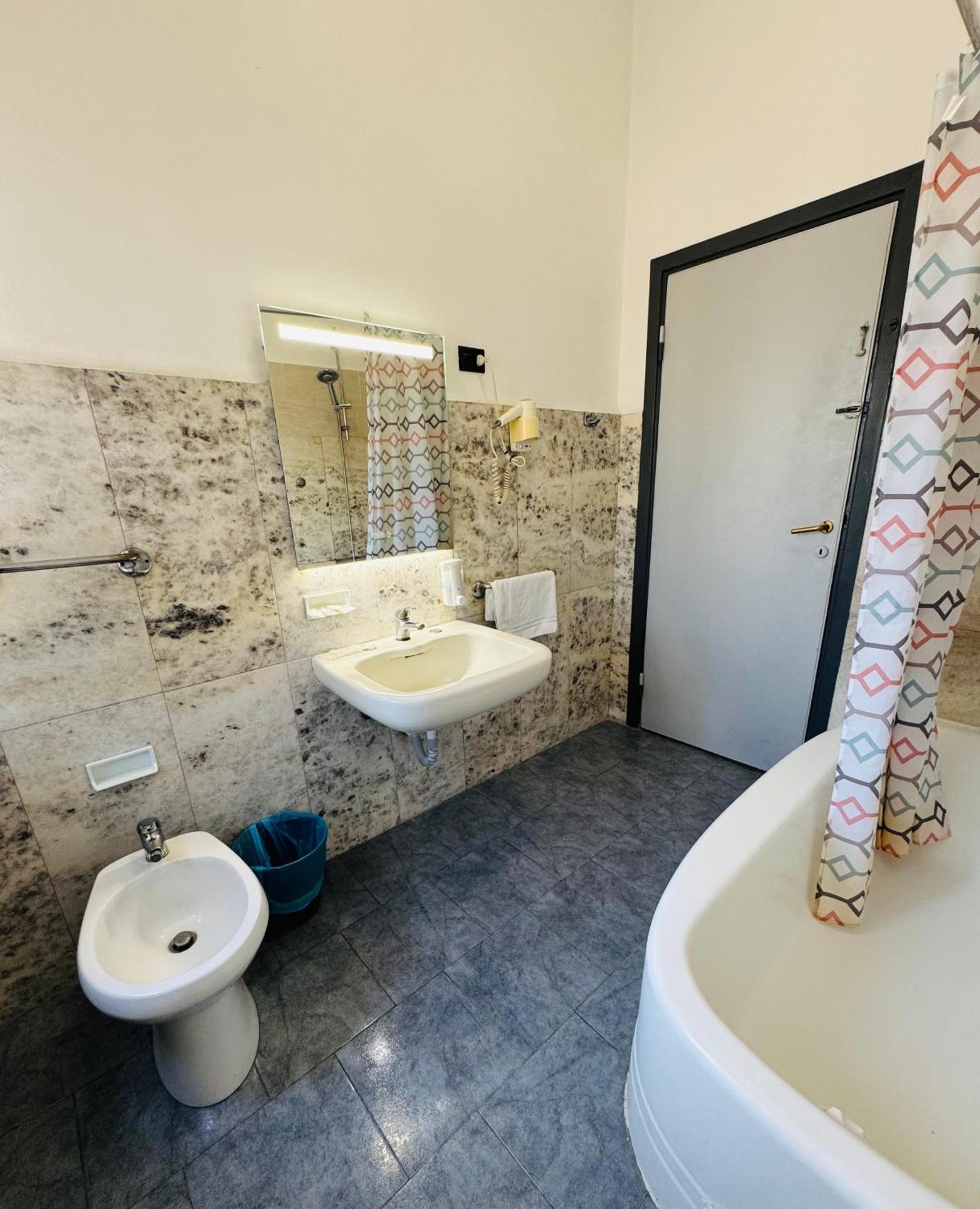 Bovisa House B&B Private Rooms Milan Luaran gambar